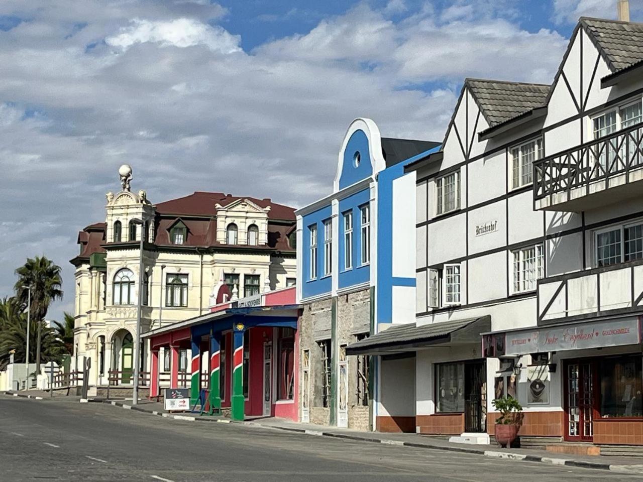 Central Self Catering Свакопмунд Экстерьер фото
