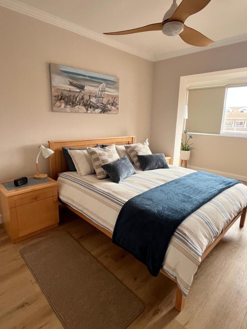 Central Self Catering Свакопмунд Экстерьер фото