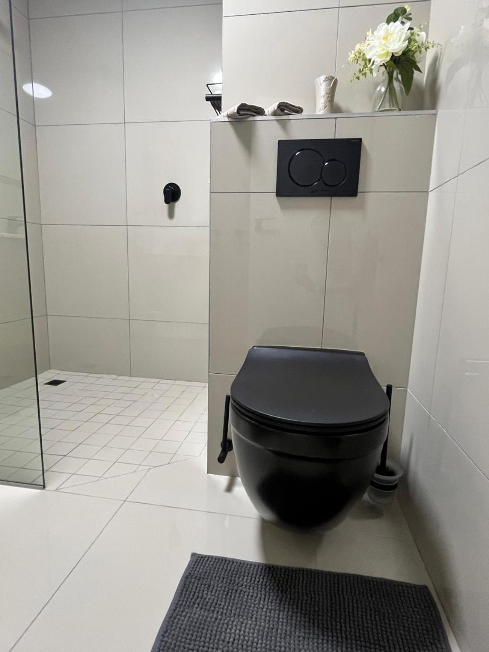 Central Self Catering Свакопмунд Экстерьер фото